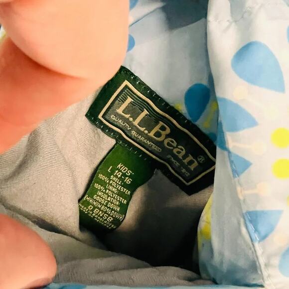 L.L. Bean Down Reversible Girls Blue Floral Puffer Coat Size Large - Picture 4 of 6